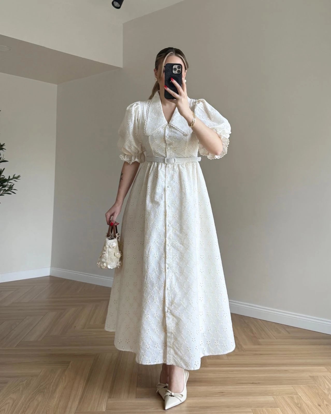 Bebe Yaka Güpürlü Romantik Elbise - Beyaz